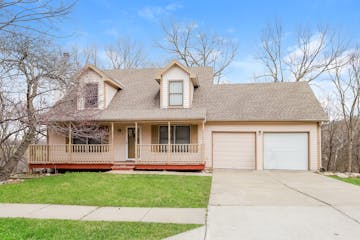 8035 N Brooklyn Ave Kansas City, MO 64118